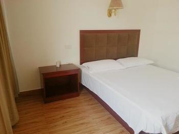 Wuhan Tianlun Holiday Hotel エクステリア 写真