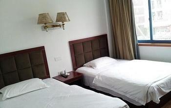 Wuhan Tianlun Holiday Hotel エクステリア 写真